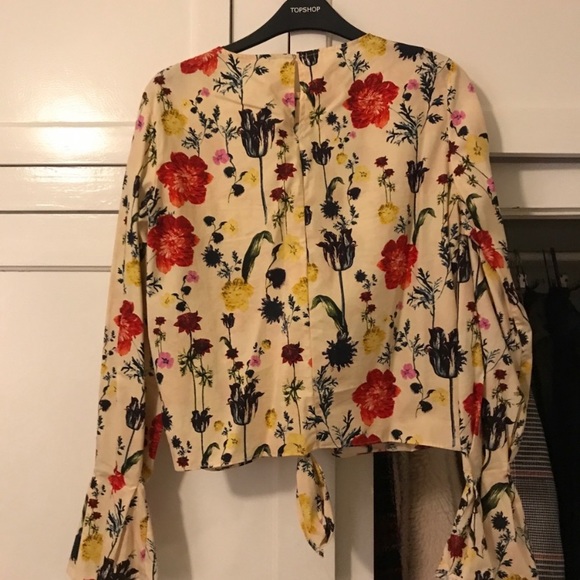 H&M floral print top - Picture 2 of 2